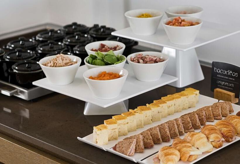 هتل NH Paseo De La Habana