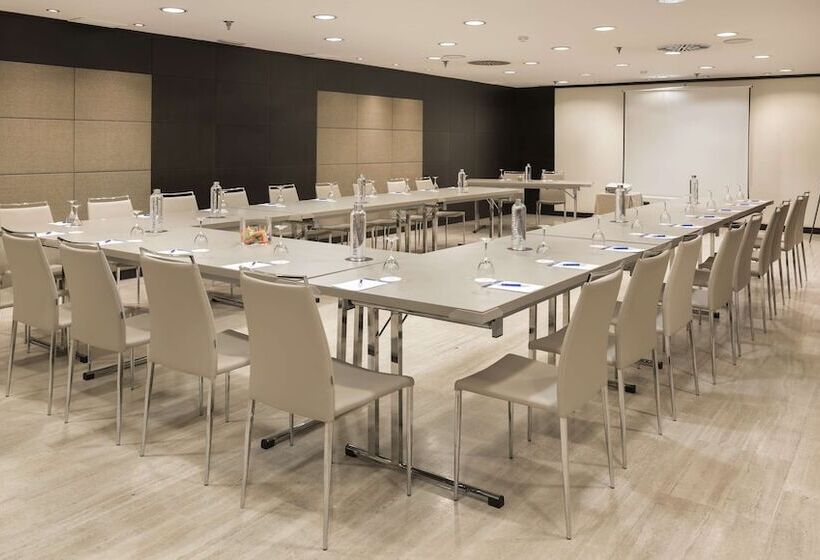 هتل NH Paseo De La Habana