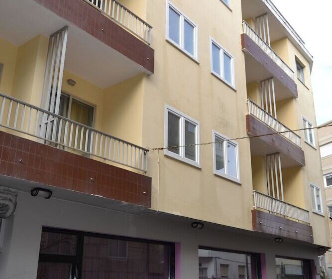 هتل Nuevo Cachalote