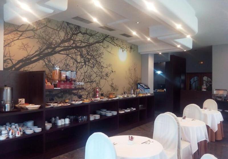 Отель O Val Do Naseiro