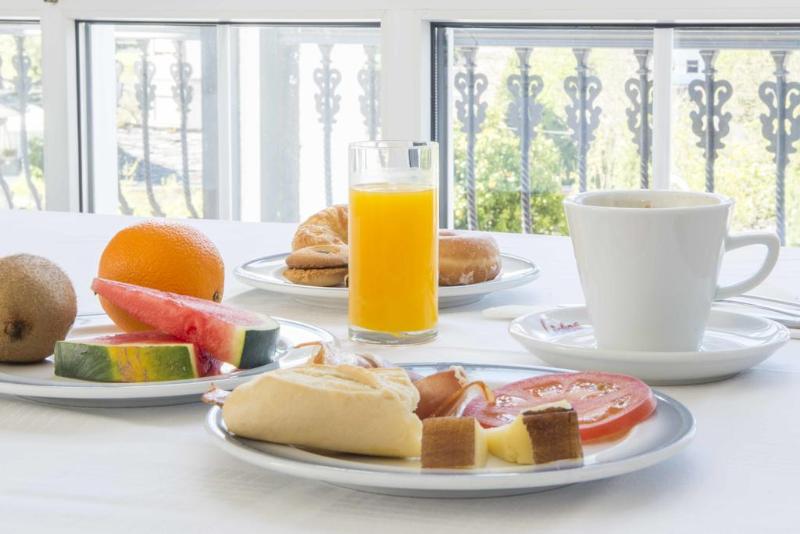 Отель O Val Do Naseiro