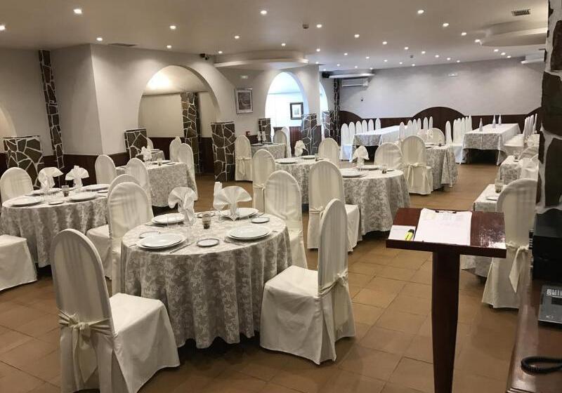 Отель O Val Do Naseiro