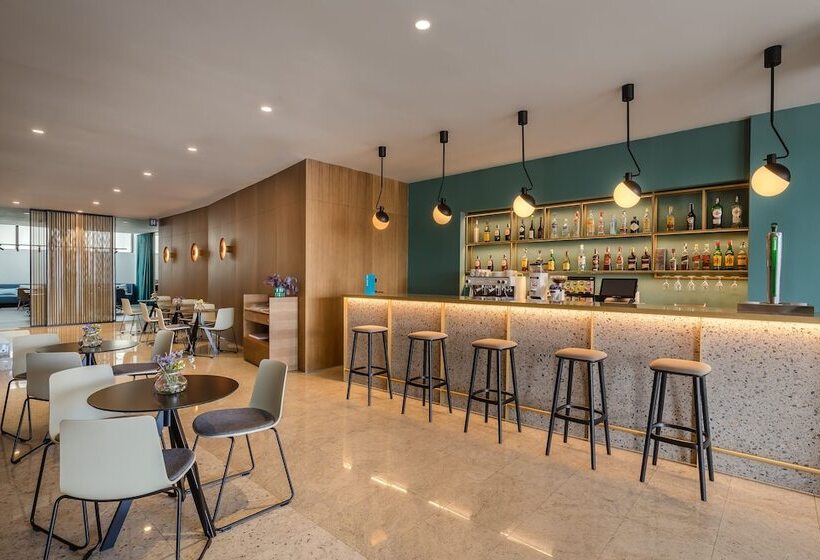 هتل Occidental Vigo