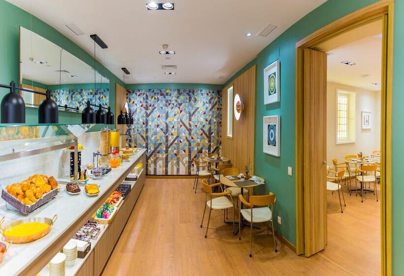 בית מלון כפרי Opera