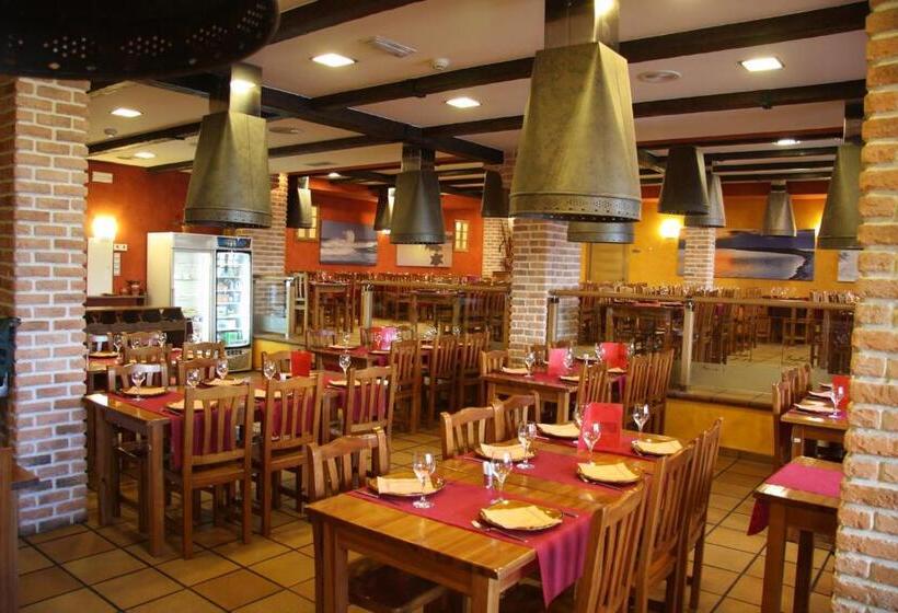 فندق Palacio De Cristal