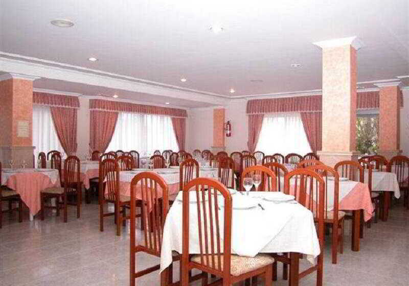 Отель Piñeiro 2 Estrellas Superior