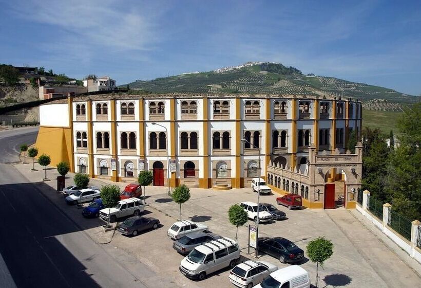 בית מלון כפרי Plaza Manjon