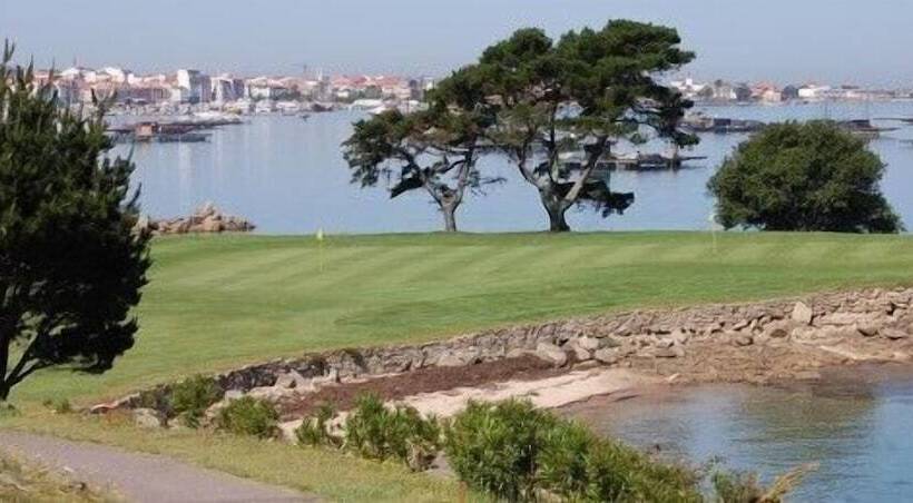 酒店 Puente De La Toja