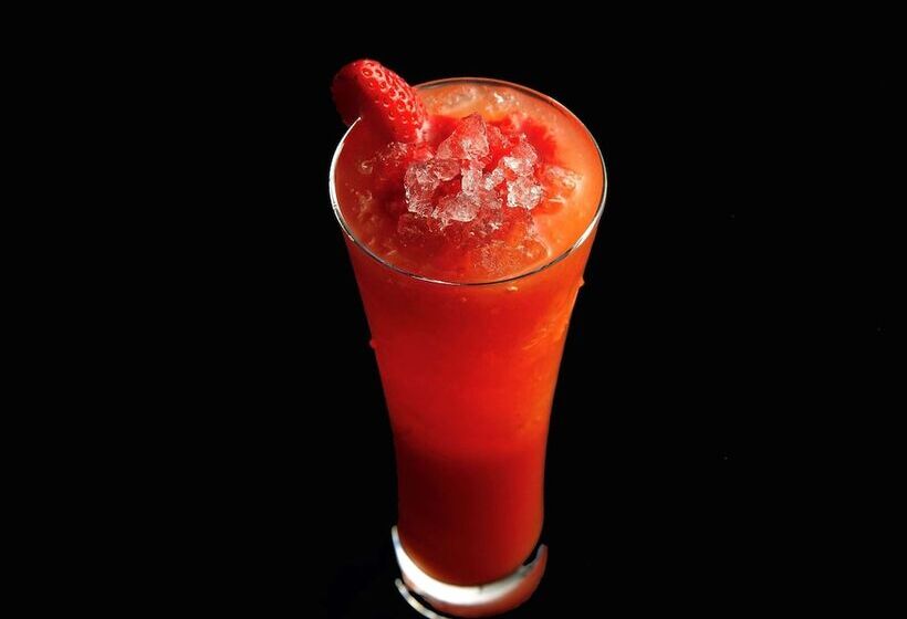 هتل Pullman Madrid Airport & Feria