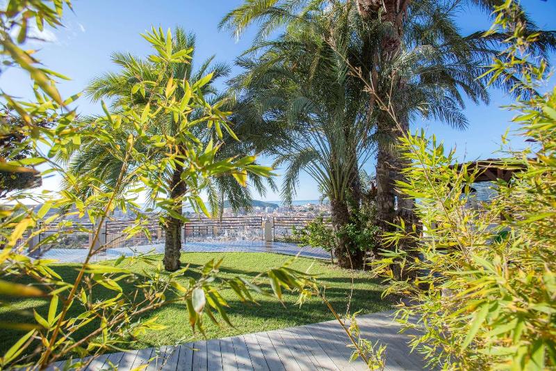 هتل Ramada Resort by Wyndham Puerto de Mazarron