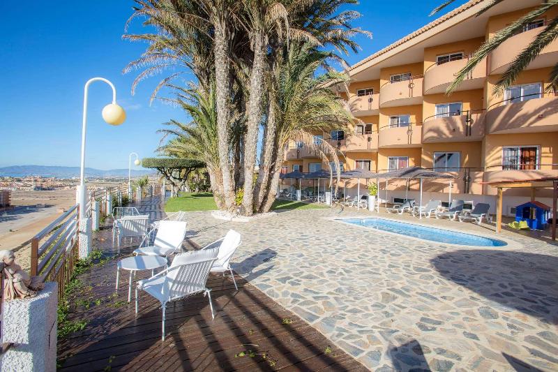هتل Ramada Resort by Wyndham Puerto de Mazarron