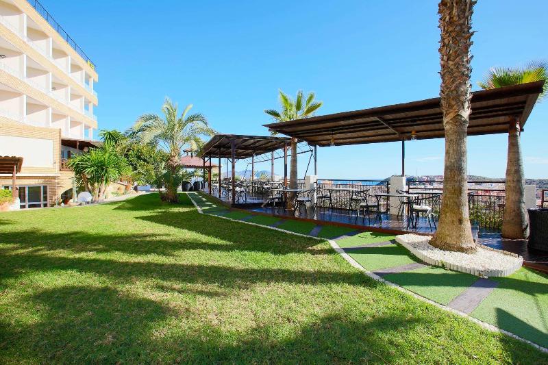 هتل Ramada Resort by Wyndham Puerto de Mazarron