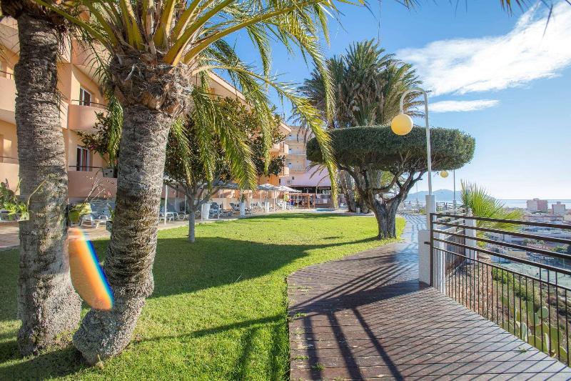 هتل Ramada Resort by Wyndham Puerto de Mazarron