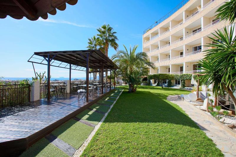 هتل Ramada Resort by Wyndham Puerto de Mazarron