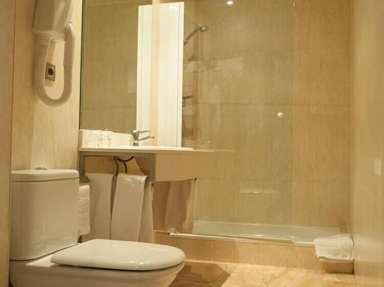 هتل Ramon Berenguer Iv