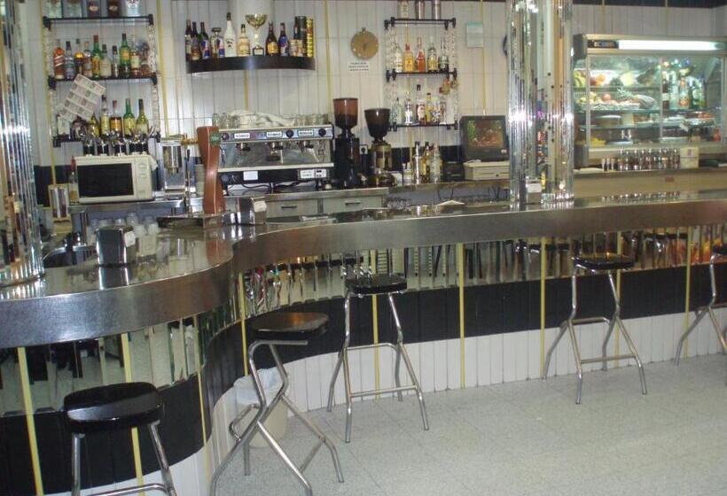 فندق Restaurante Santos