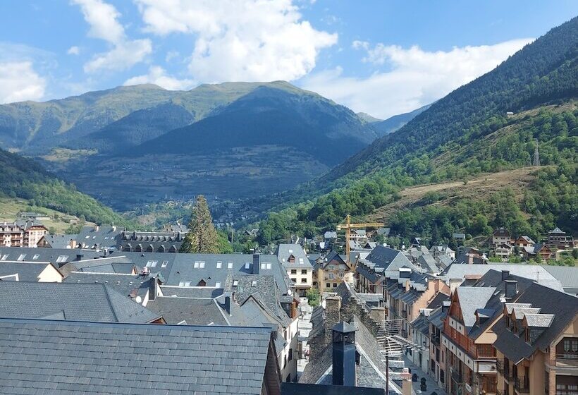 هتل Riu Nere Mountain