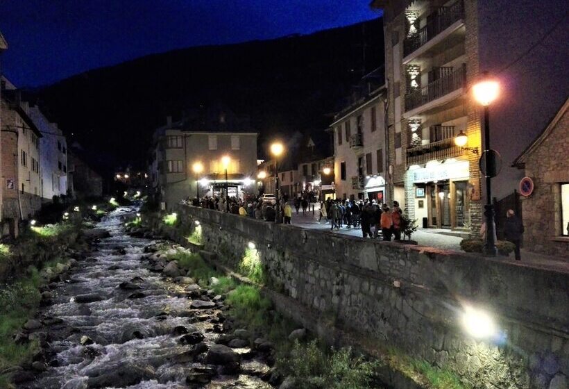 هتل Riu Nere Mountain