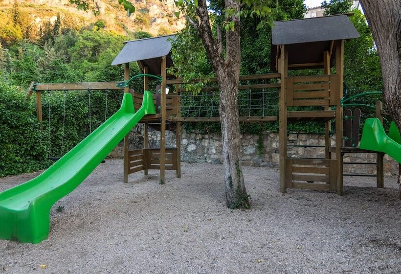 فندق ريفى Villa Turistica De Cazorla