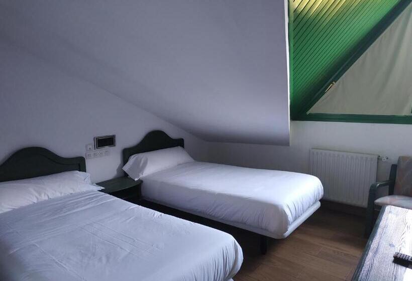 هتل Sabiñanigo Camp &