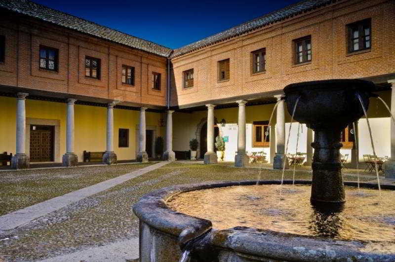 فندق Sheraton Santa María De El Paular