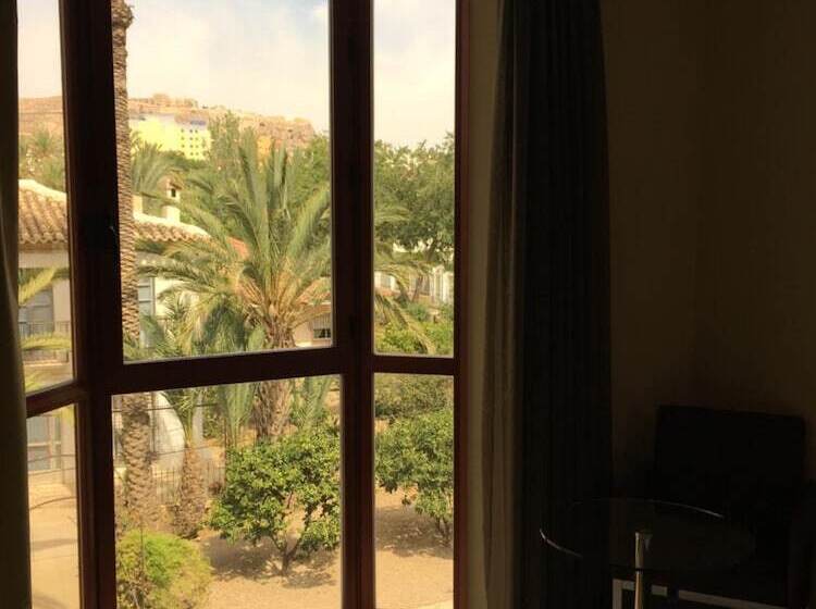 فندق Spa Jardines De Lorca