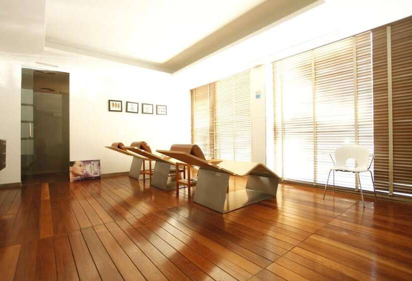 فندق Spa Jardines De Lorca