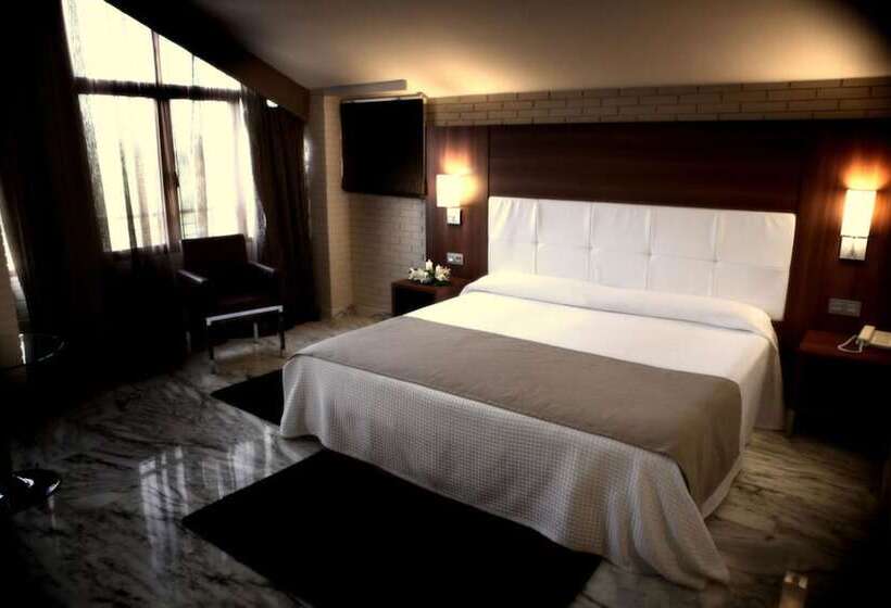 فندق Spa Jardines De Lorca