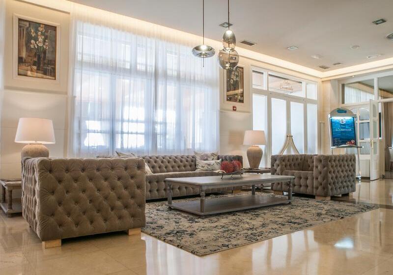 ホテル Eurostars Louxo Talaso