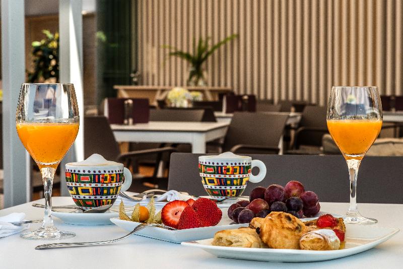 ホテル Eurostars Louxo Talaso