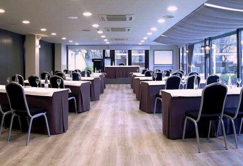 酒店 Tres Reyes Pamplona