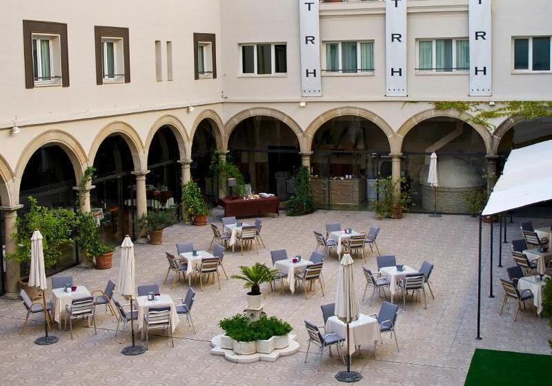 Отель Trh Ciudad De Baeza
