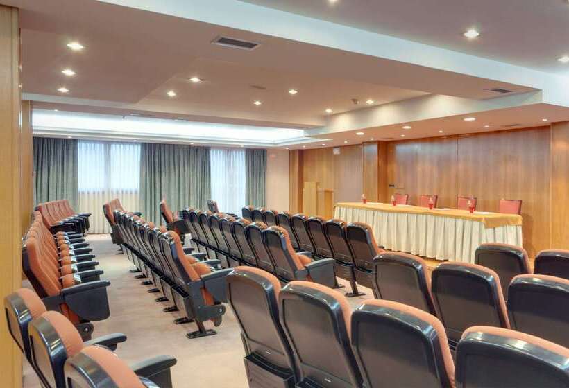 ホテル Vigo Los Galeones Affiliated By Meliá