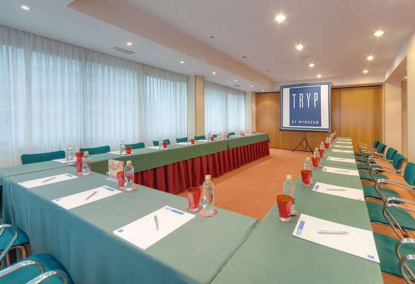 ホテル Vigo Los Galeones Affiliated By Meliá