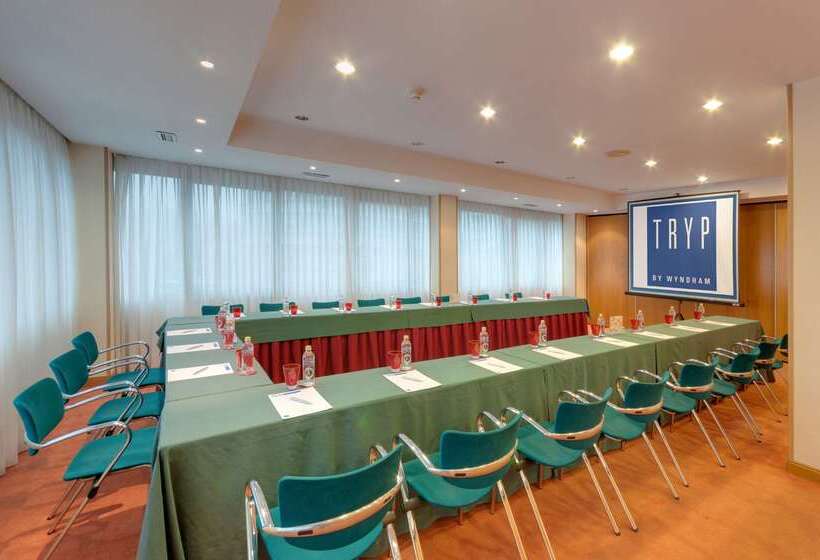 ホテル Vigo Los Galeones Affiliated By Meliá