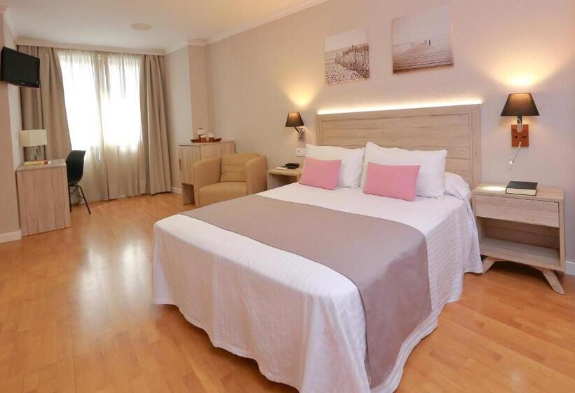 فندق Villa De Verín