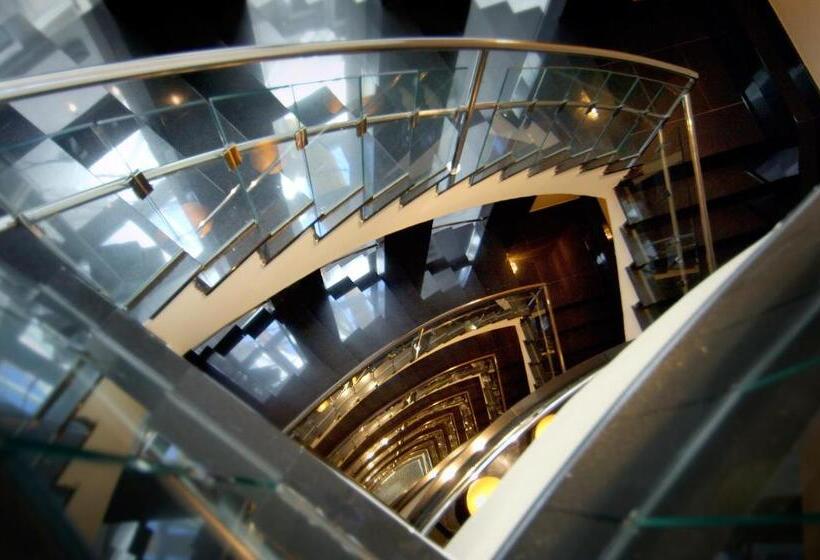 هتل Vincci Capitol