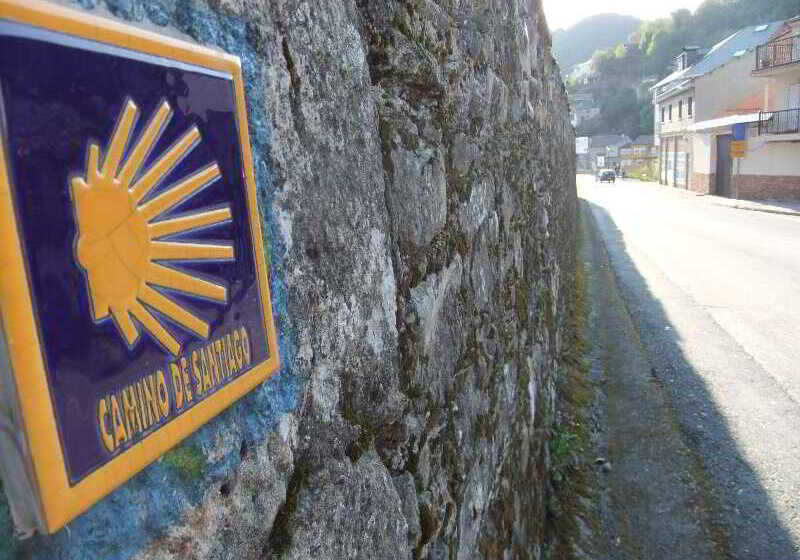 هتل Virgen Del Camino Pontevedra