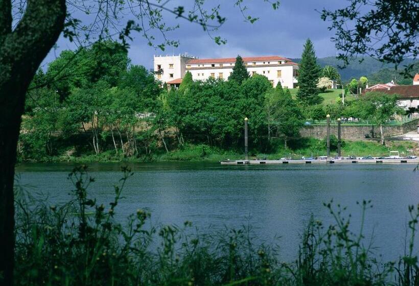 Parador De Tui