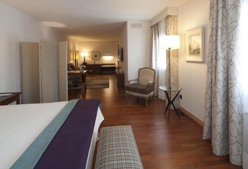 Parador De Villafranca Del Bierzo