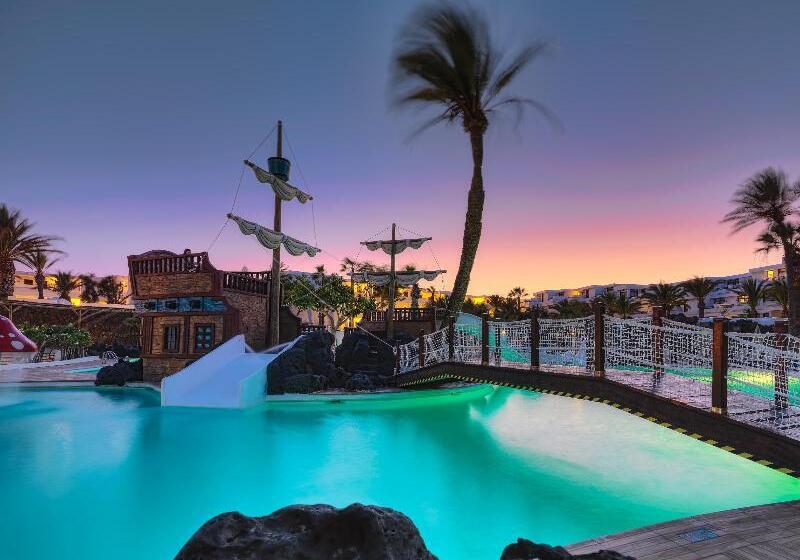 בית מלון כפרי H10 Suites Lanzarote Gardens