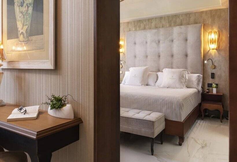 Santa Catalina, a Royal Hideaway Hotel  5*GL