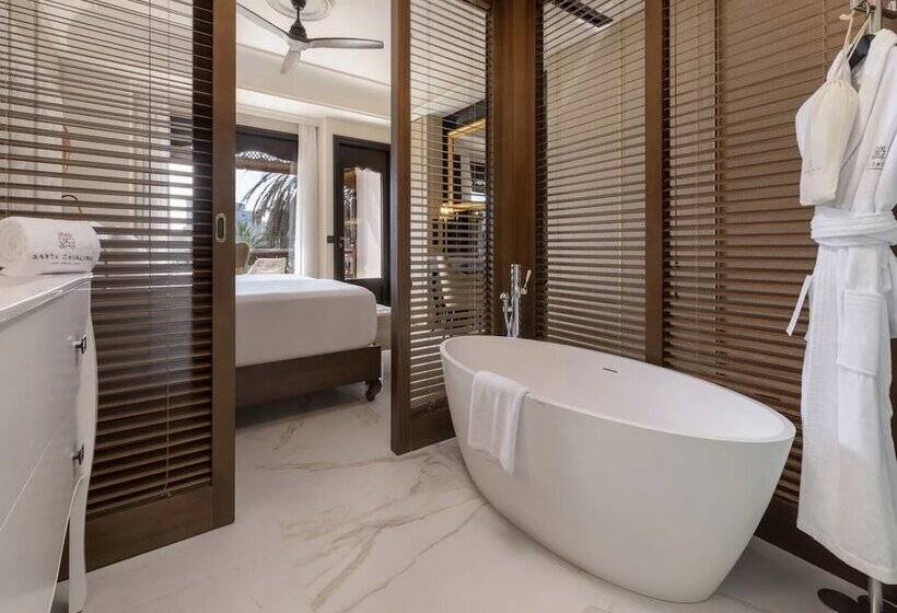 Santa Catalina, a Royal Hideaway Hotel  5*GL