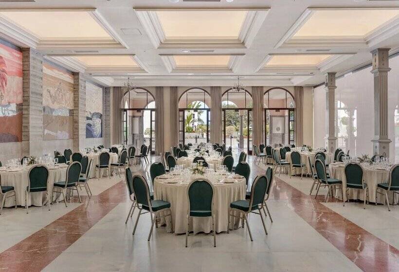 Santa Catalina, a Royal Hideaway Hotel  5*GL