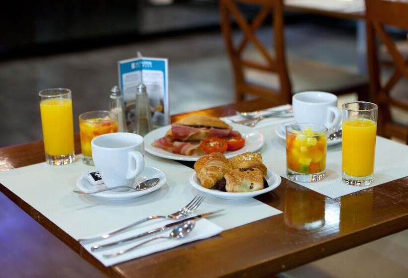 هتل Senator Barajas