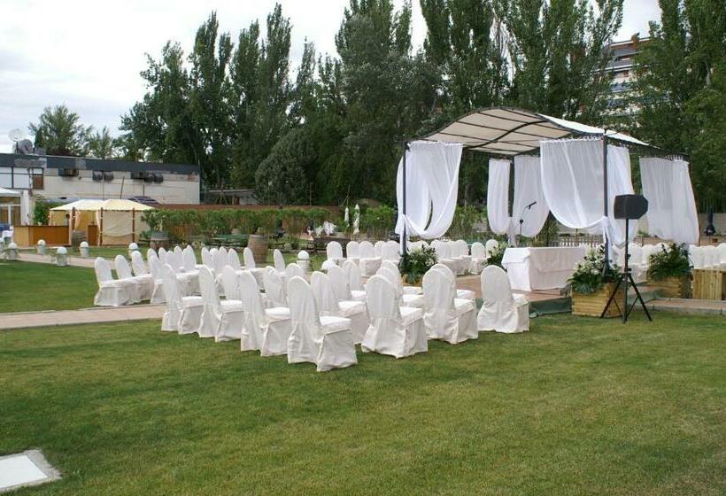 هتل Rey Sancho Palencia