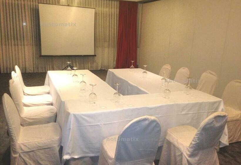 هتل Rey Sancho Palencia