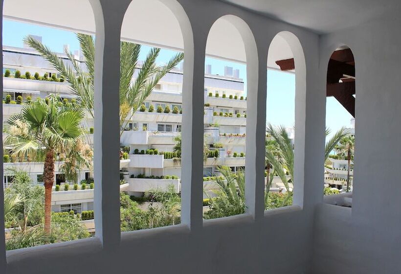 Aparthotel Monarque Sultán