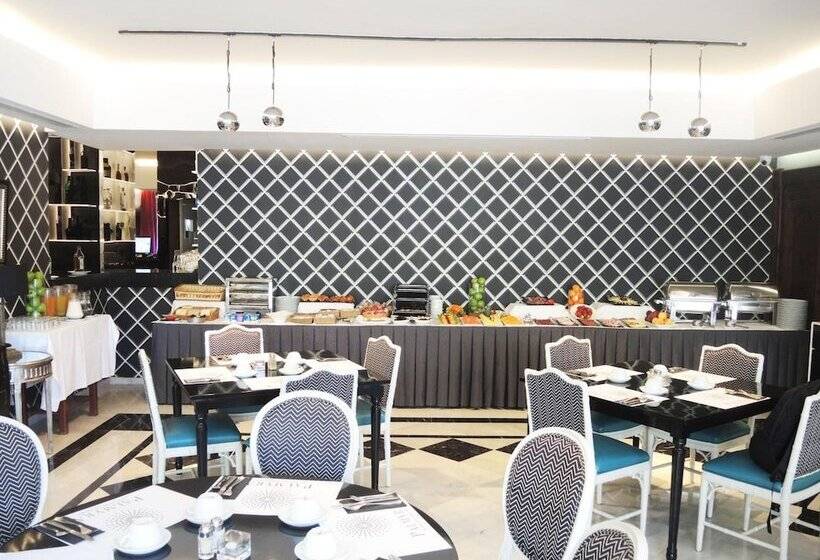 Aparthotel Monarque Sultán