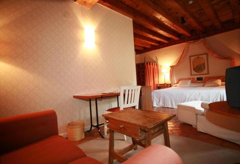 El Hotel De La Villa